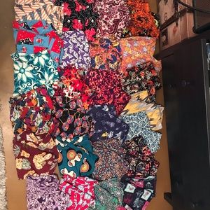 Lularoe OS leggings. 25 pairs!